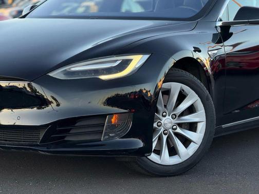 2016 Tesla Model S 75