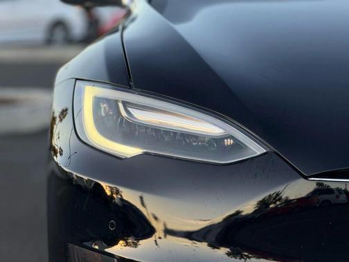 2016 Tesla Model S 75