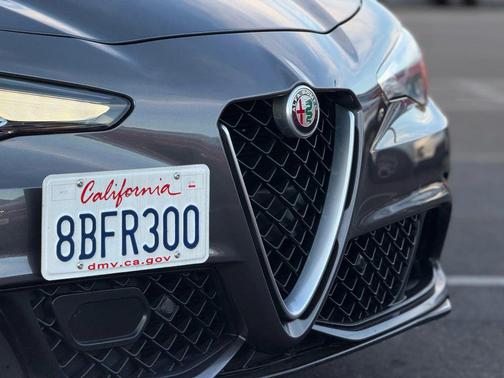 2018 Alfa Romeo Giulia Quadrifoglio