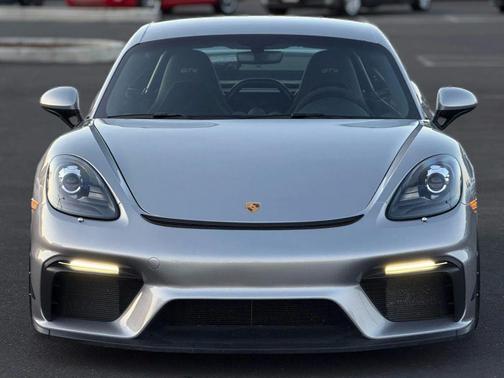 2021 Porsche 718 Cayman GT4