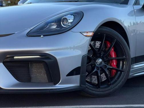 2021 Porsche 718 Cayman GT4