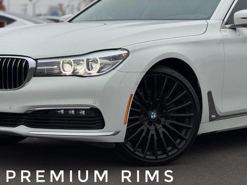 2018 BMW 740 740i Sedan 4D