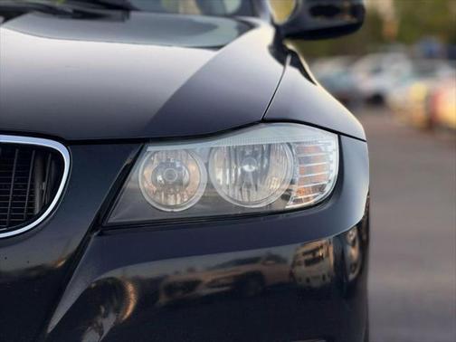 2011 BMW 328 328i Sedan 4D