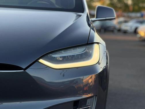 2019 Tesla Model X Long Range