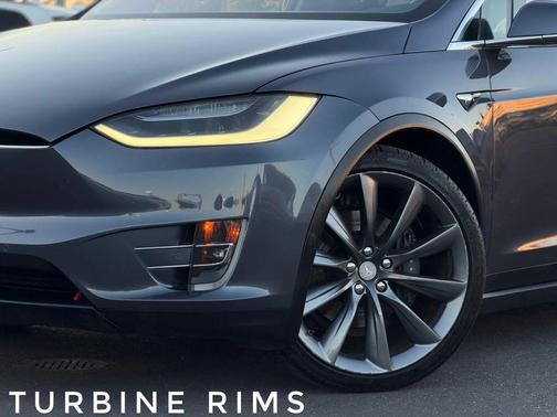 2019 Tesla Model X Long Range