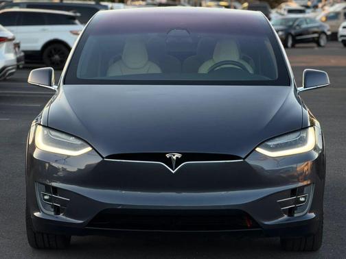 2019 Tesla Model X Long Range