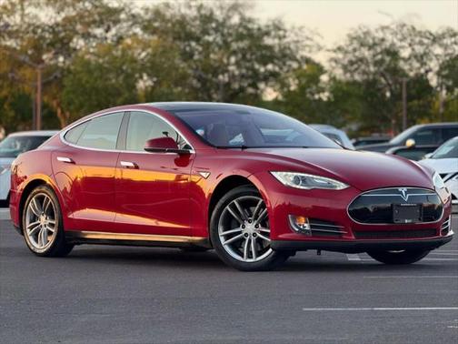 2013 Tesla Model S Sedan 4D