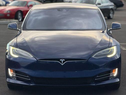 2016 Tesla Model S 70