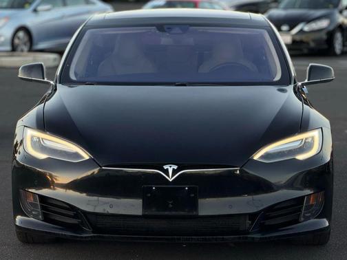 2016 Tesla Model S 75D