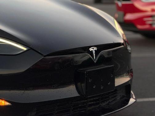 2022 Tesla Model S Long Range