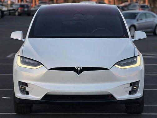 2018 Tesla Model X 75D