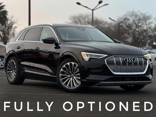 2019 Audi e-tron Premium Plus