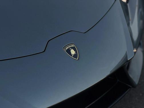2017 Lamborghini Huracan LP 580-2 Coupe 2D
