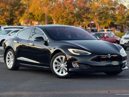 2018 Tesla Model S 75D