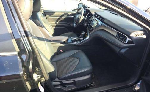 2019 Toyota Camry SE