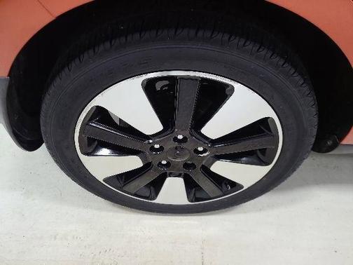 Orange 2018 Kia Soul +