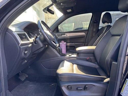 2020 Volkswagen Atlas Cross Sport 2.0T SE w/Technology