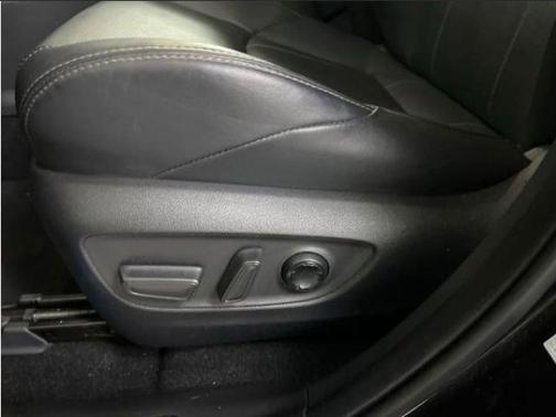 2022 Toyota Venza LE