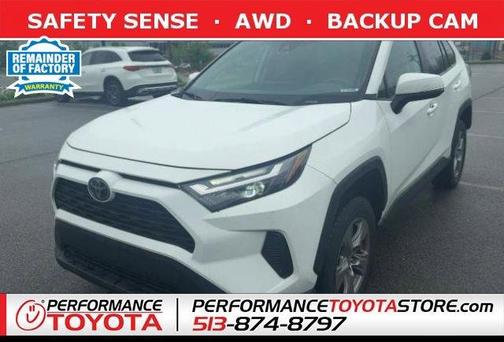 Ice 2023 Toyota RAV4 XLE
