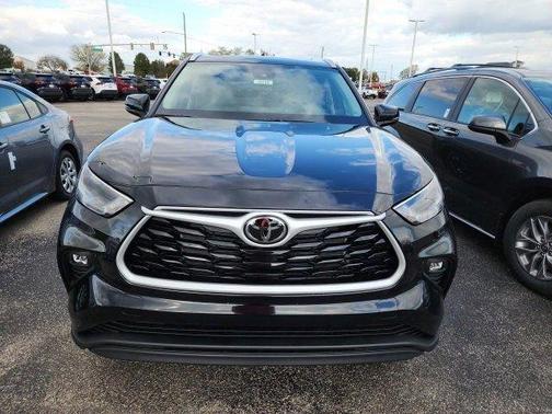 2026 Toyota Highlander XLE