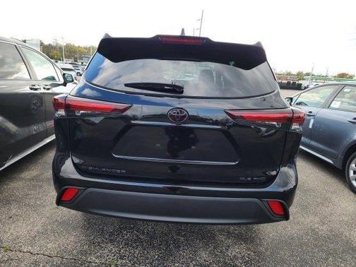 2026 Toyota Highlander XLE