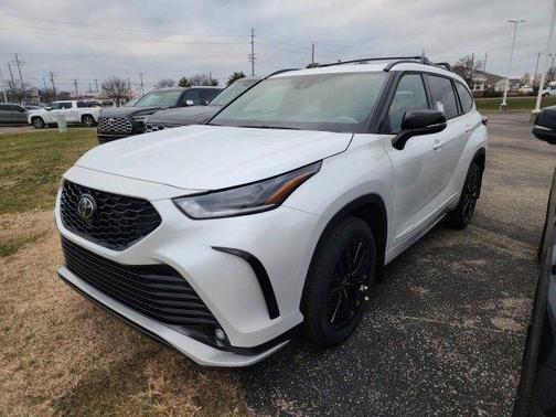 2026 Toyota Highlander XSE