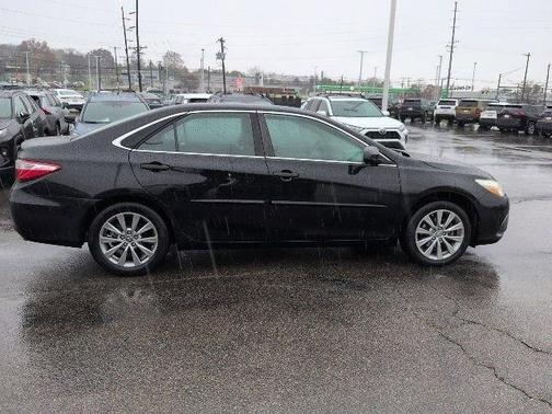 2017 Toyota Camry XLE