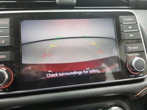2022 Nissan Versa 1.6 SR