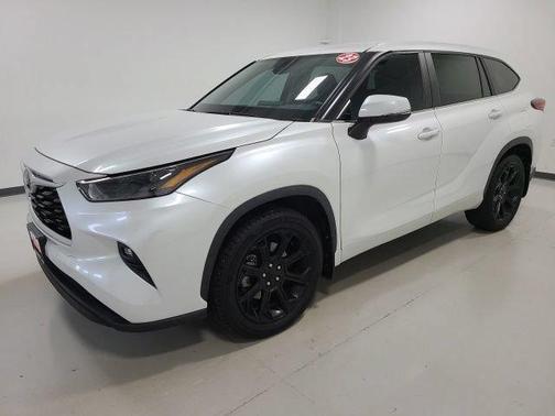 Wind Chill Pearl 2023 Toyota Highlander LE