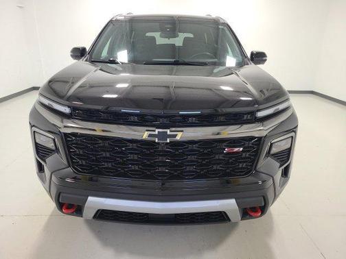Mosaic Black Metallic 2024 Chevrolet Traverse Z71