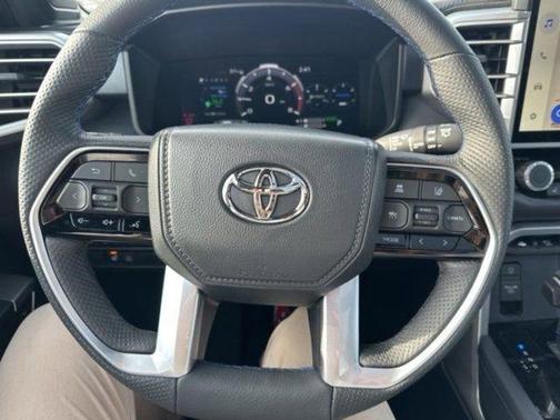 2025 Toyota Sequoia Platinum