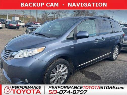 2017 Toyota Sienna XLE