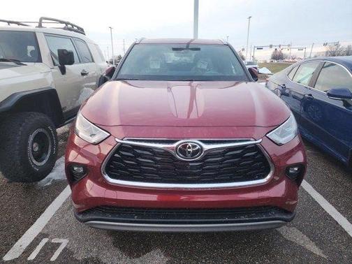 2026 Toyota Highlander Hybrid Platinum