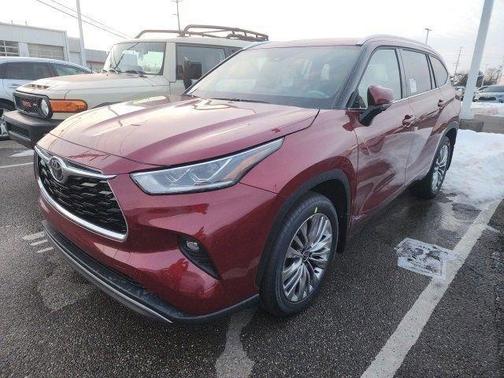 2026 Toyota Highlander Hybrid Platinum
