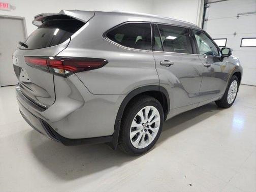 2026 Toyota Highlander Limited