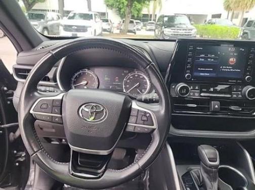 2022 Toyota Highlander XSE
