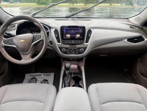 Summit White 2022 Chevrolet Malibu 1LS
