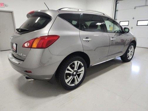 2009 Nissan Murano LE