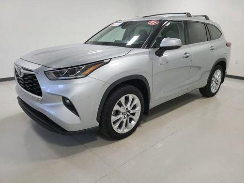 Celestial Silver Metallic 2021 Toyota Highlander Hybrid Limited