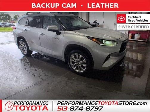 Celestial Silver Metallic 2021 Toyota Highlander Hybrid Limited