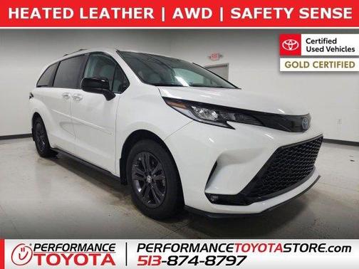 2025 Toyota Sienna XSE 7 Passenger