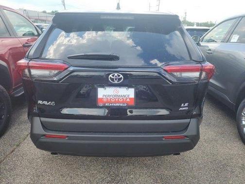 2025 Toyota RAV4 LE
