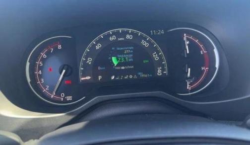 Ice 2023 Toyota RAV4 XLE