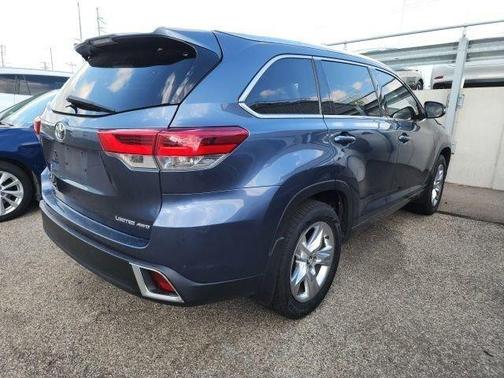 Shoreline Blue Pearl 2019 Toyota Highlander Limited
