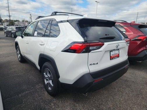 2025 Toyota RAV4 Hybrid LE