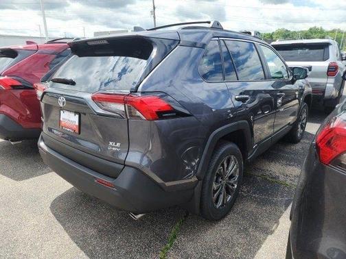 2025 Toyota RAV4 Hybrid XLE Premium