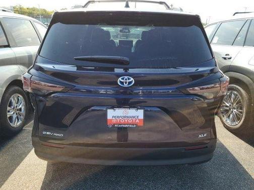 2025 Toyota Sienna XLE