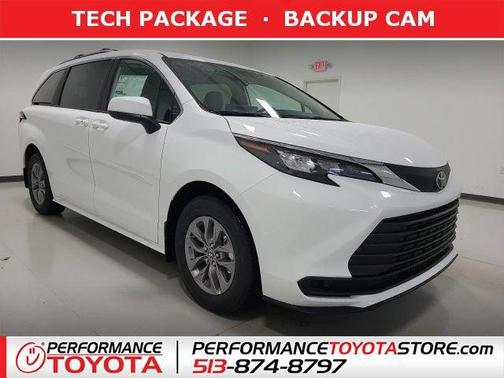 Ice 2026 Toyota Sienna LE