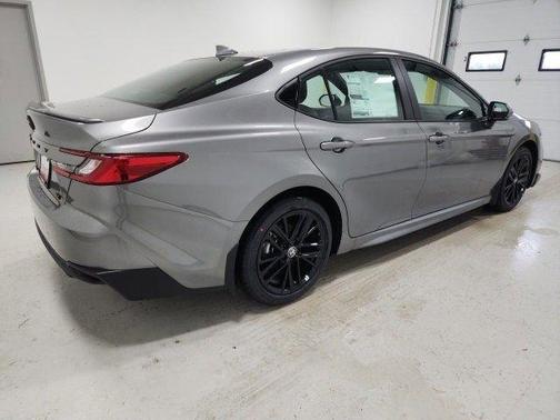 Metal 2026 Toyota Camry SE