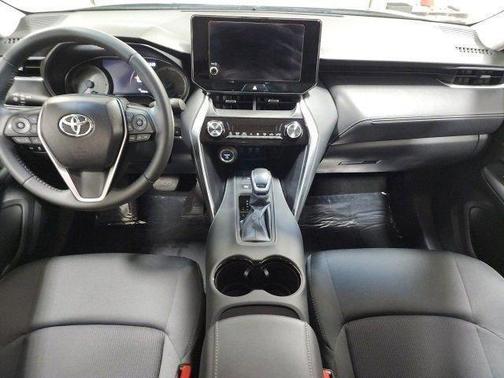 2024 Toyota Venza LE